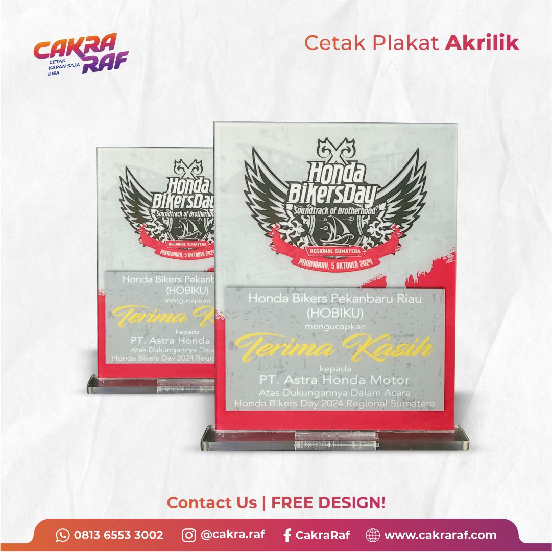 Sampul Plakat Akrilik