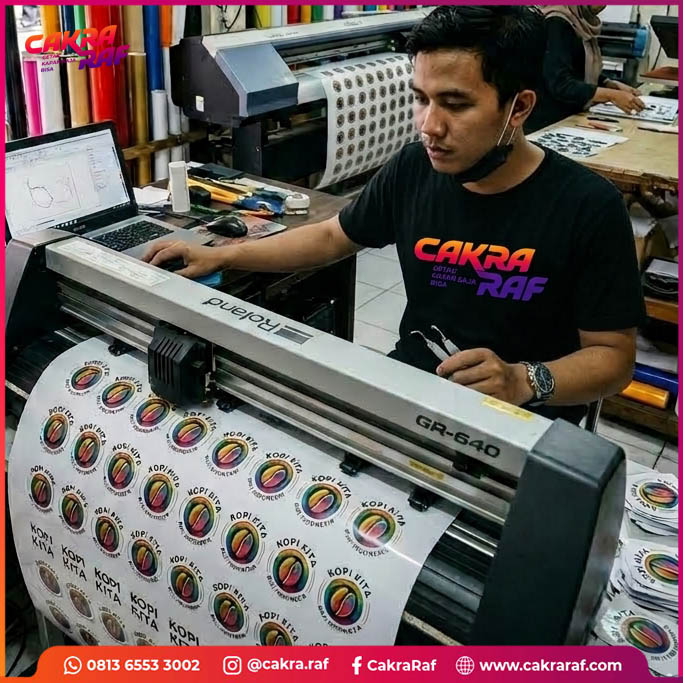 cetak sticker cutting